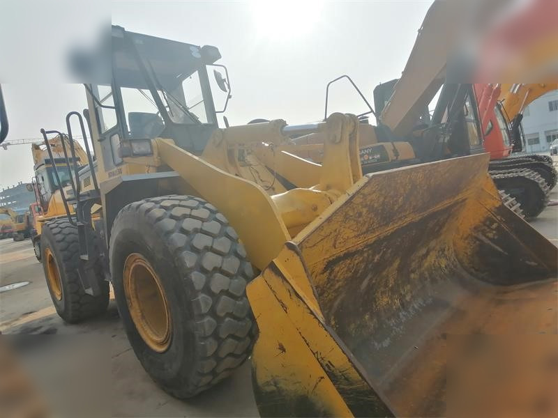 KOMATSU WA320-3 - Kolesni nakladalec: slika 2 KOMATSU WA320-3 - Kolesni nakladalec: slika 2