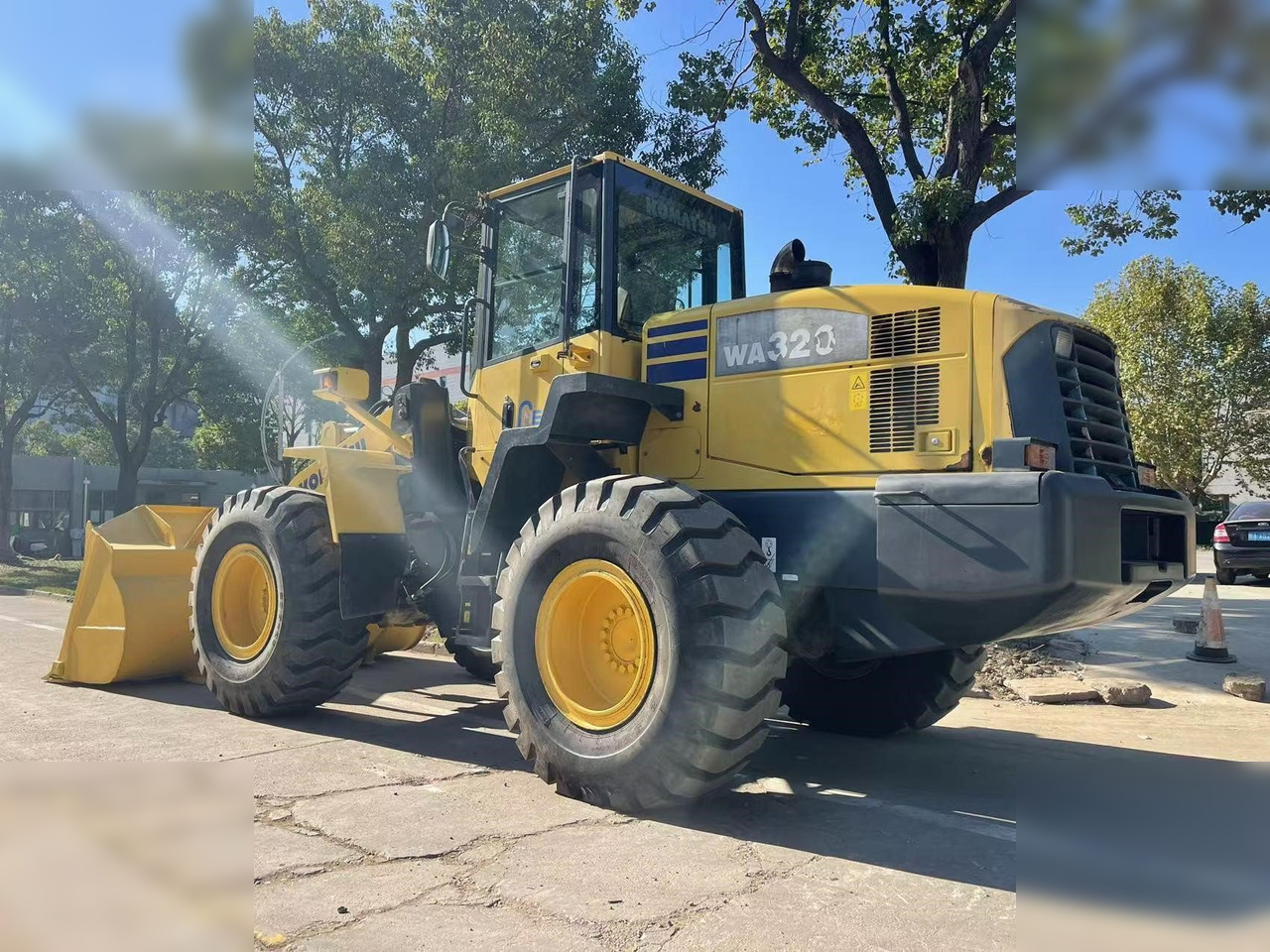 KOMATSU WA320-5 - Kolesni nakladalec: slika 3 KOMATSU WA320-5 - Kolesni nakladalec: slika 3