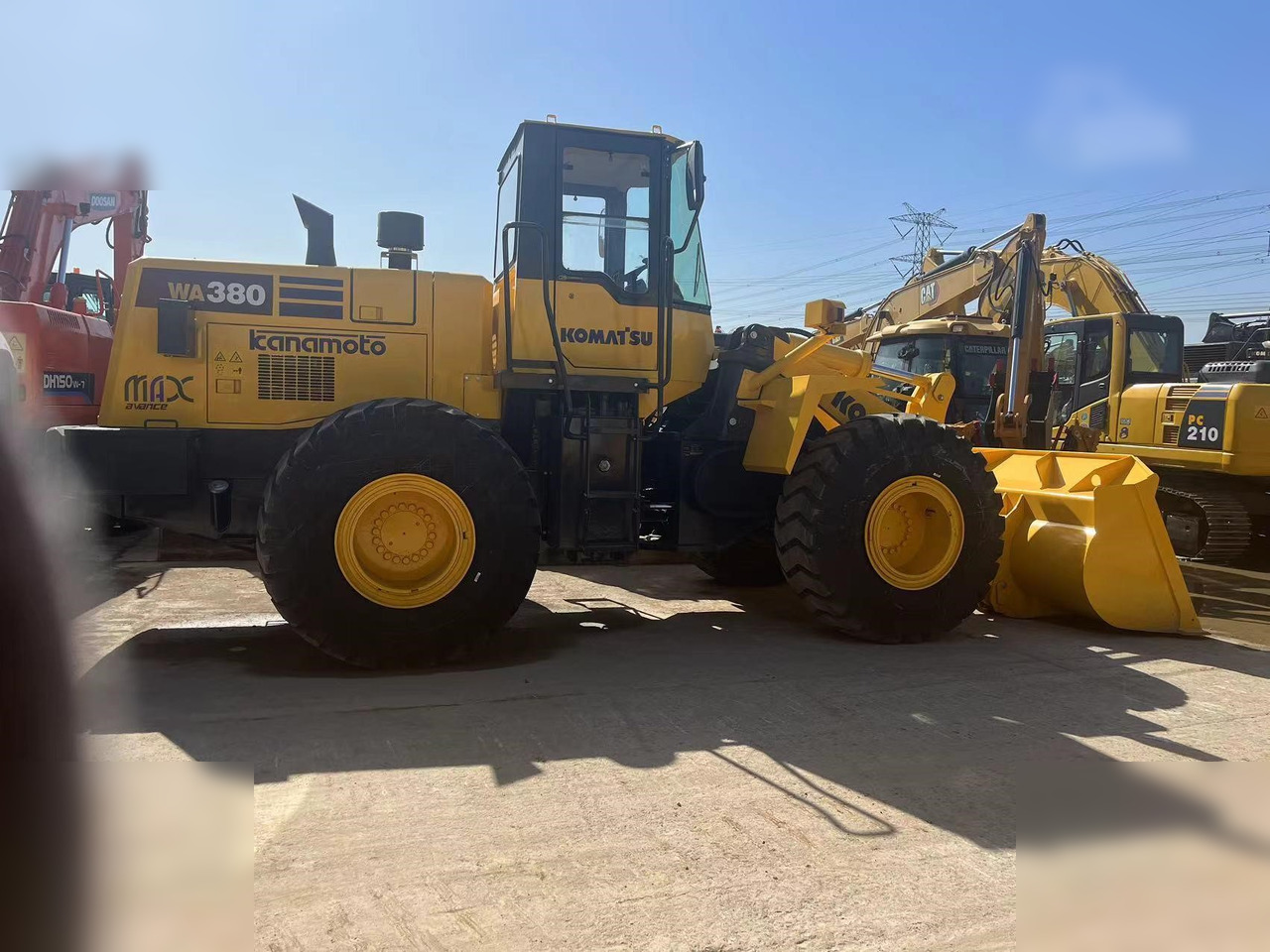 KOMATSU WA380-3 - Kolesni nakladalec: slika 1 KOMATSU WA380-3 - Kolesni nakladalec: slika 1