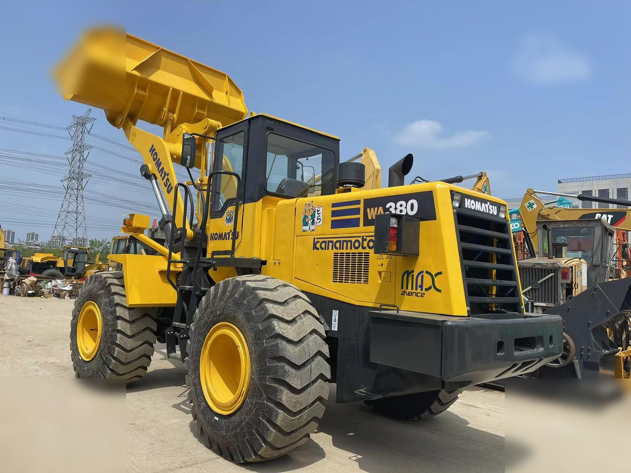 KOMATSU WA380-3 - Kolesni nakladalec: slika 5 KOMATSU WA380-3 - Kolesni nakladalec: slika 5