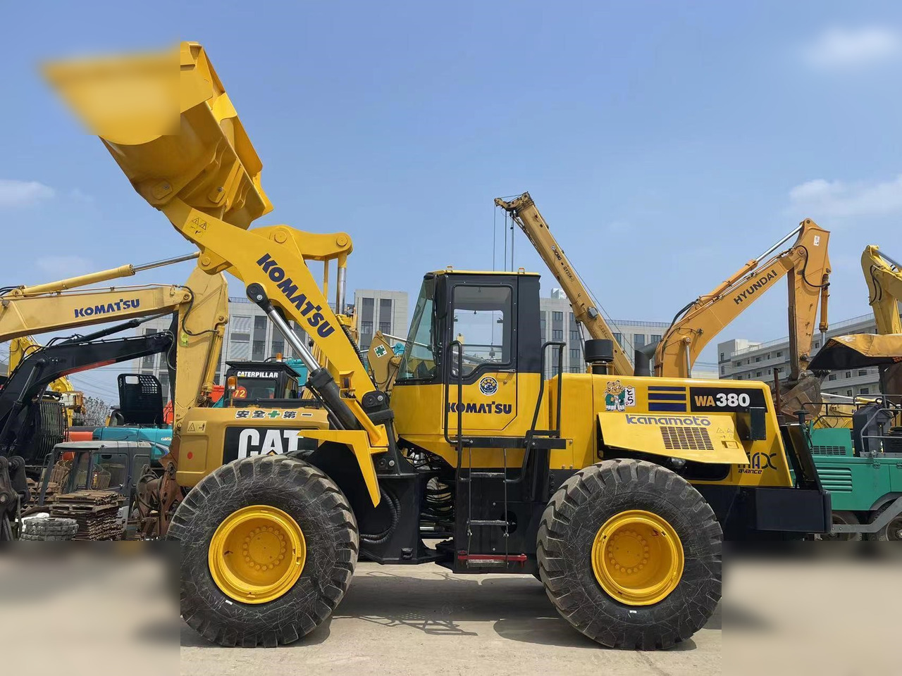 KOMATSU WA380-3 - Kolesni nakladalec: slika 1 KOMATSU WA380-3 - Kolesni nakladalec: slika 1