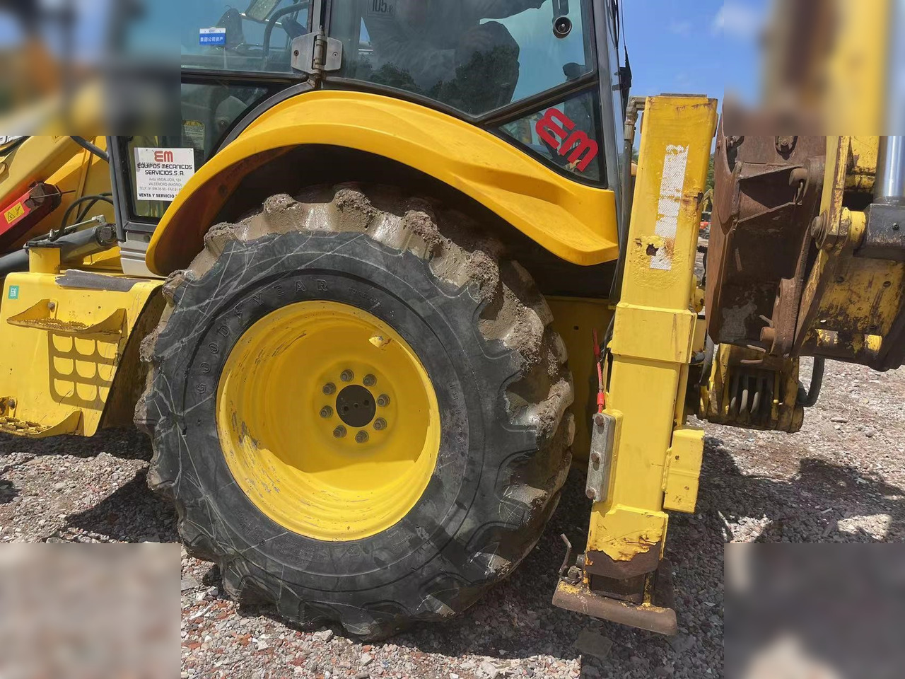 NEW HOLLAND LB95B-4PT - Bager nakladalec: slika 5 NEW HOLLAND LB95B-4PT - Bager nakladalec: slika 5
