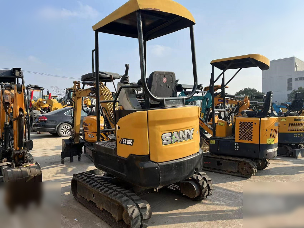 SANY SY16C - Mini bager: slika 1 SANY SY16C - Mini bager: slika 1
