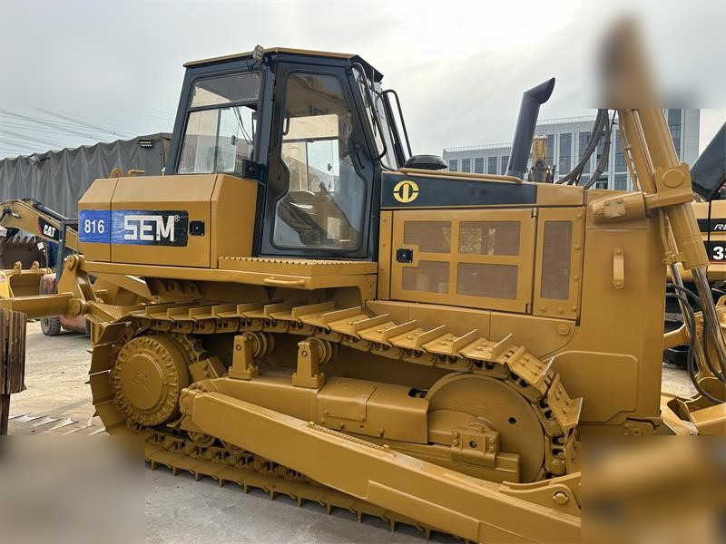 SEM 816 - Buldožer: slika 4 SEM 816 - Buldožer: slika 4