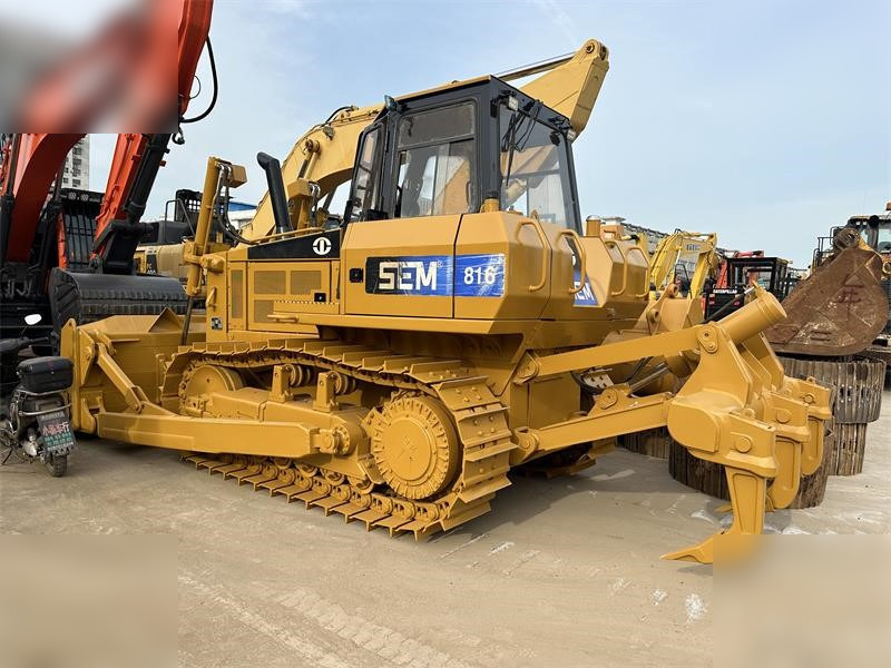 SEM 816 - Buldožer: slika 3 SEM 816 - Buldožer: slika 3