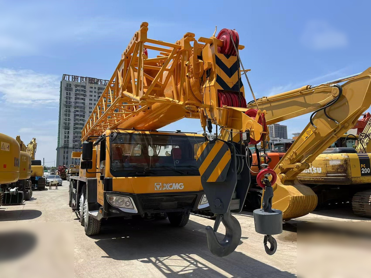 XCMG QY70K - Avtodvigalo: slika 2 XCMG QY70K - Avtodvigalo: slika 2