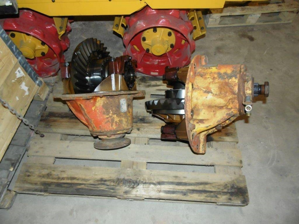 Volvo Dumper Diff+drivaxlar+nav A 25 - Polosovina za Gradbeni stroj: slika 2 Volvo Dumper Diff+drivaxlar+nav A 25 - Polosovina za Gradbeni stroj: slika 2