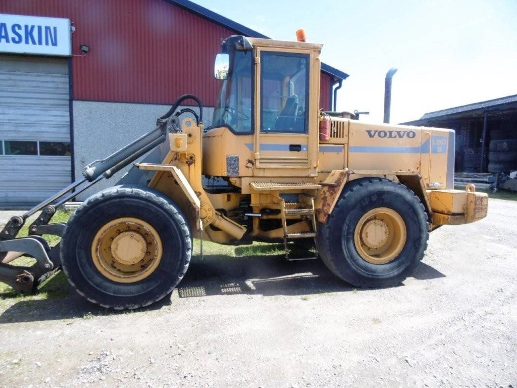 Volvo L90B - Kolesni nakladalec: slika 1 Volvo L90B - Kolesni nakladalec: slika 1