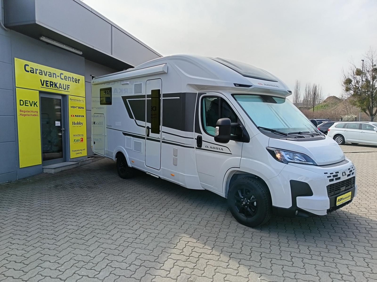 Adria Coral ALL-IN 650 DL*LUFTFEDERUNG HA*SOLAR*SOFORT - Polintegriran avtodom: slika 2 Adria Coral ALL-IN 650 DL*LUFTFEDERUNG HA*SOLAR*SOFORT - Polintegriran avtodom: slika 2
