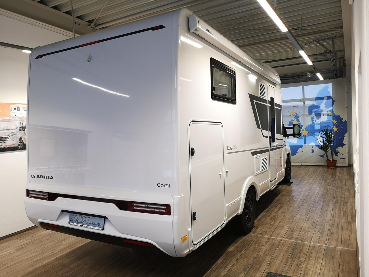 Adria Coral ALL-IN 650 DL*SOLAR*MARKISE*NAVI*SOFORT* - Polintegriran avtodom: slika 4 Adria Coral ALL-IN 650 DL*SOLAR*MARKISE*NAVI*SOFORT* - Polintegriran avtodom: slika 4