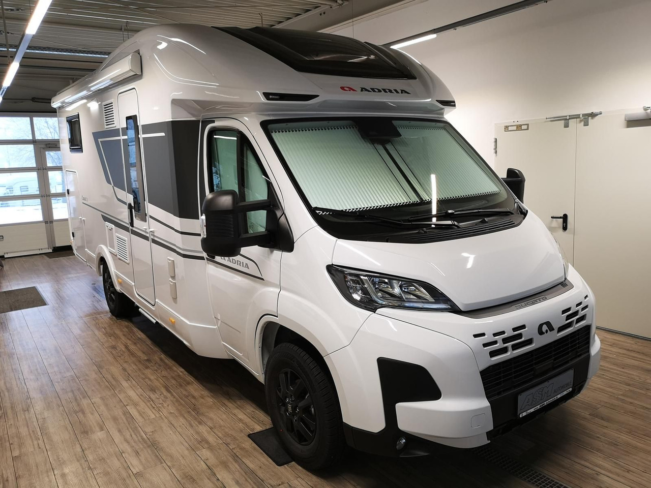 Adria Coral ALL-IN 650 DL*SOLAR*MARKISE*NAVI*SOFORT* - Polintegriran avtodom: slika 3 Adria Coral ALL-IN 650 DL*SOLAR*MARKISE*NAVI*SOFORT* - Polintegriran avtodom: slika 3