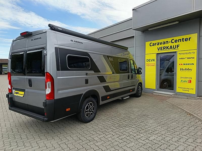 Adria Twin "60Y" 640 SGX 3,5 MAXI*JUBILEE*MARKISE*LED* - Kombi avtodom: slika 4 Adria Twin "60Y" 640 SGX 3,5 MAXI*JUBILEE*MARKISE*LED* - Kombi avtodom: slika 4