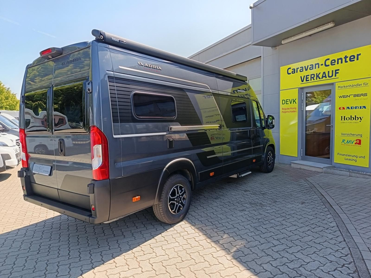 Adria Twin Edition 640 SGX Maxi 132kW*138L KÜHLSCHRANK - Kombi avtodom: slika 5 Adria Twin Edition 640 SGX Maxi 132kW*138L KÜHLSCHRANK - Kombi avtodom: slika 5