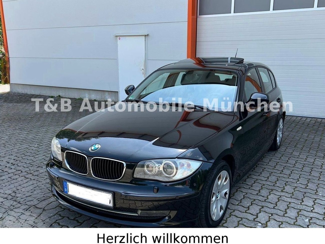 BMW 118d*Advantage-Paket*Klima*Navi*Xenon*PDC*1.Hand - Limuzina: slika 1 BMW 118d*Advantage-Paket*Klima*Navi*Xenon*PDC*1.Hand - Limuzina: slika 1