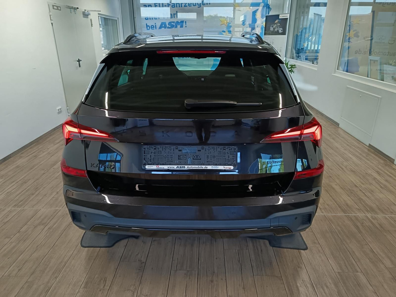 Skoda Kamiq Monte Carlo 1,5 TSI DSG*AHK*PANO*LED*ACC* - SUV: slika 5 Skoda Kamiq Monte Carlo 1,5 TSI DSG*AHK*PANO*LED*ACC* - SUV: slika 5