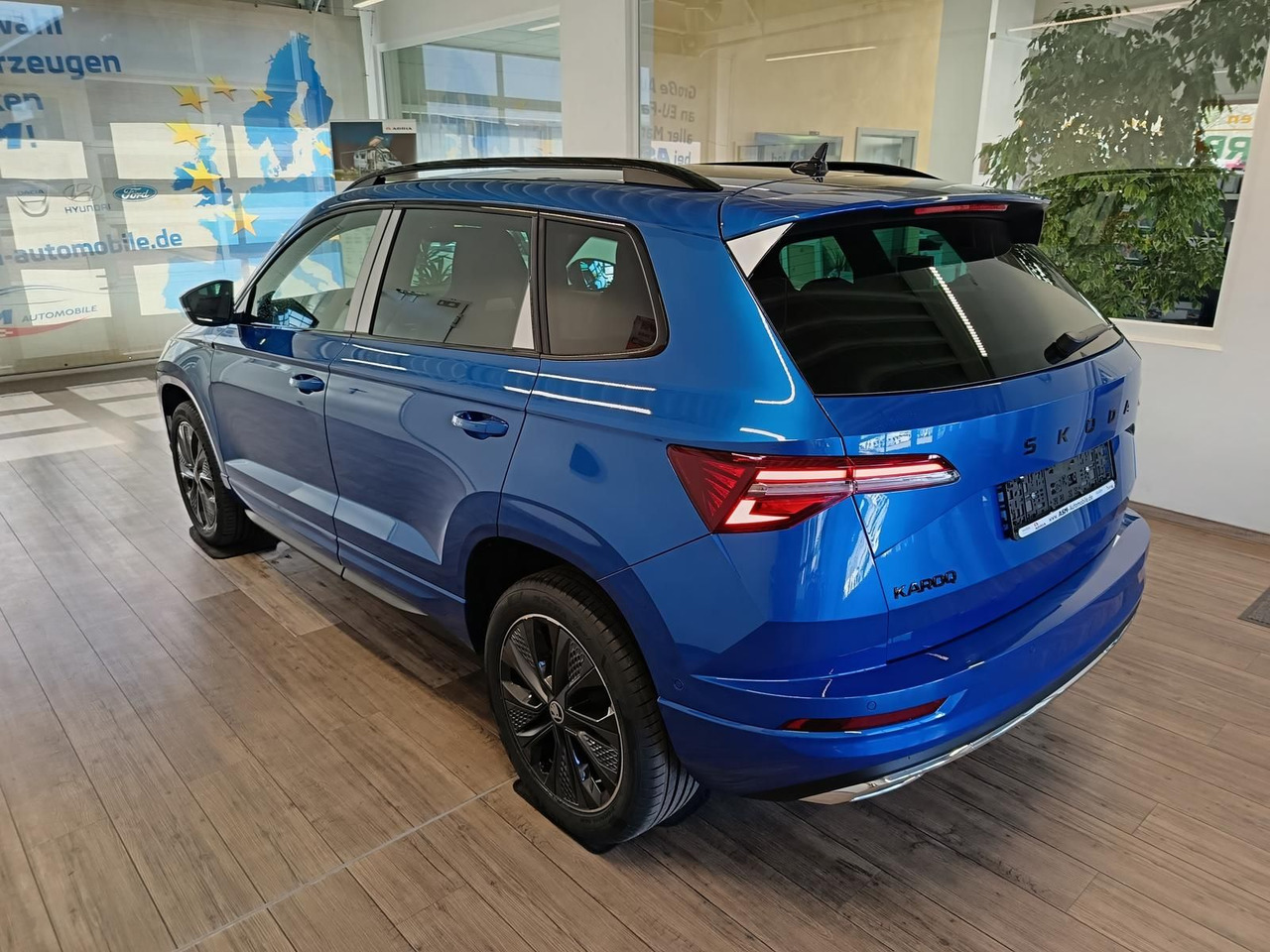 Skoda Karoq Sportline 1,5TSI DSG*AHK*360°*5J.GARANTIE* - SUV: slika 4 Skoda Karoq Sportline 1,5TSI DSG*AHK*360°*5J.GARANTIE* - SUV: slika 4