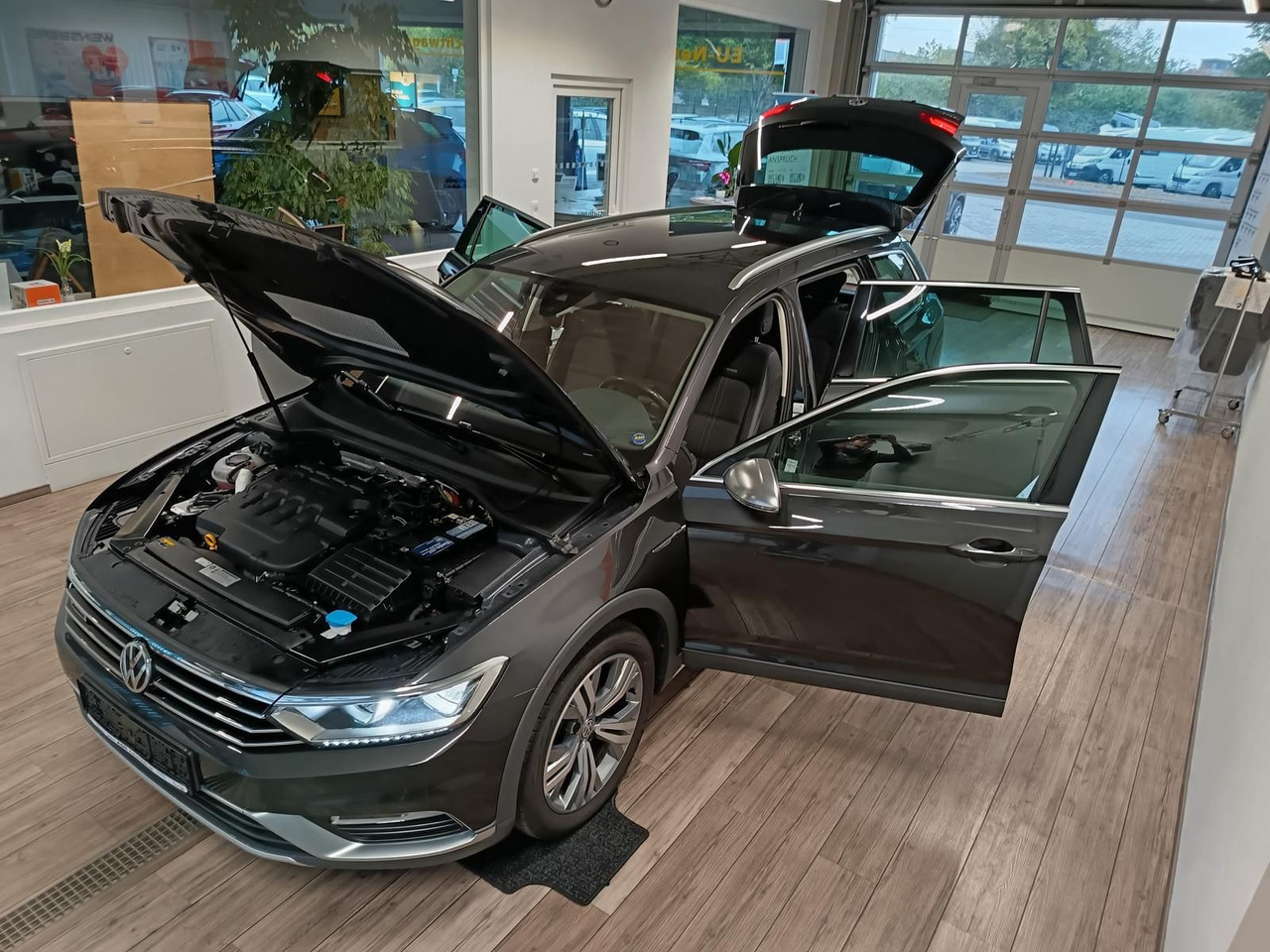 Volkswagen Passat Alltrack 2,0TDI DSG 4x4*360°*NAVI*ACC*LED - Karavan: slika 2 Volkswagen Passat Alltrack 2,0TDI DSG 4x4*360°*NAVI*ACC*LED - Karavan: slika 2