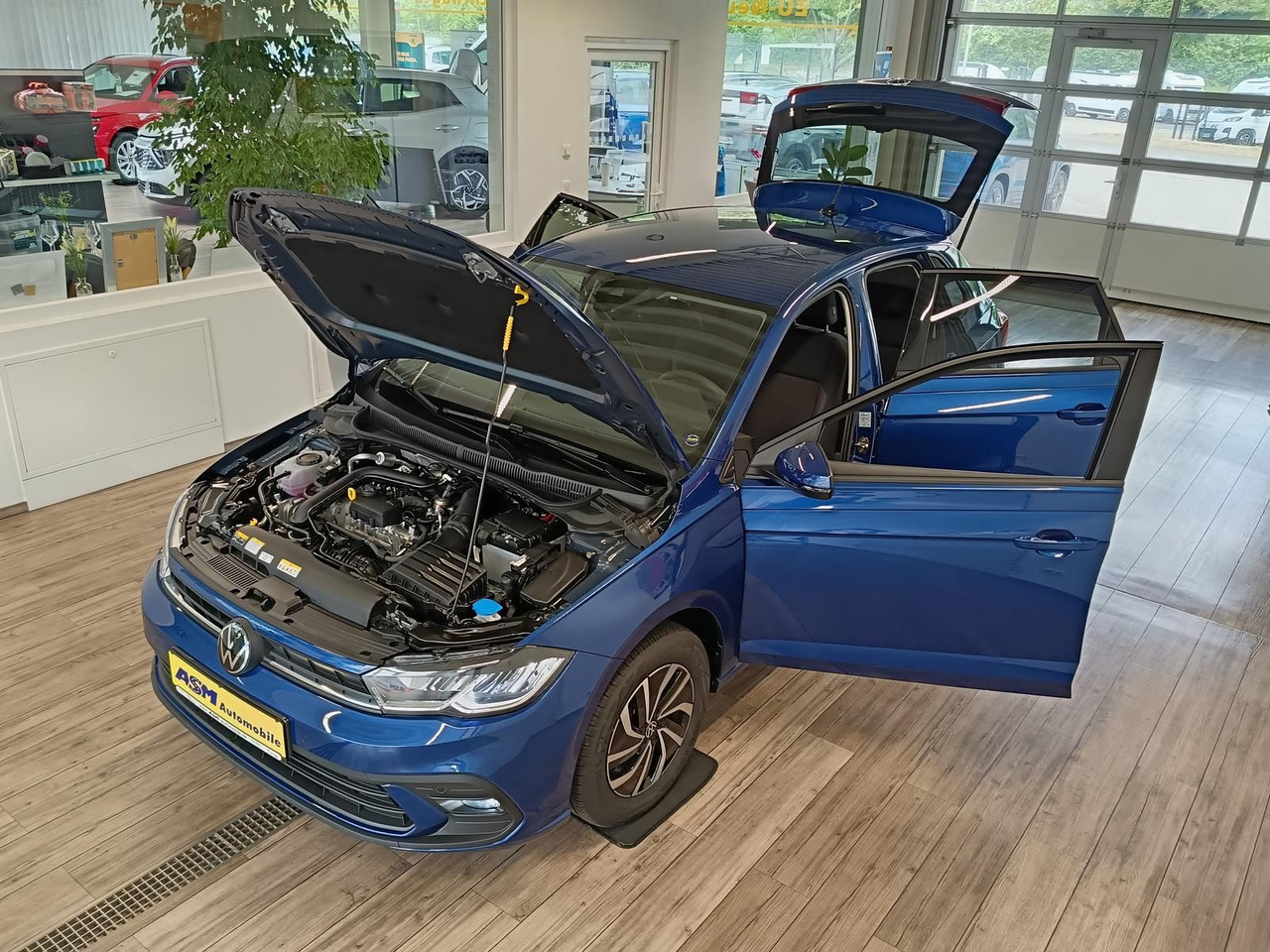 Volkswagen Polo Life 1.0 TSI 70kW DSG*LED*ACC*R-KAM*DAB*PDC - Avtomobil: slika 2 Volkswagen Polo Life 1.0 TSI 70kW DSG*LED*ACC*R-KAM*DAB*PDC - Avtomobil: slika 2