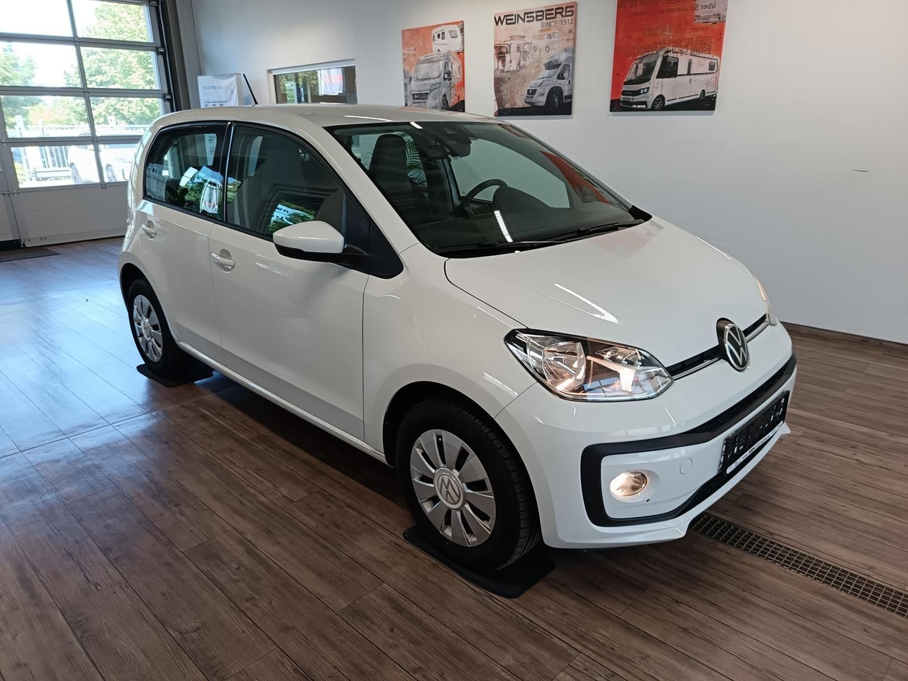 Volkswagen up! move up! 1.0*R-KAM*PDC*SHZ*MAPS+MORE*DAB*NSW - Avtomobil: slika 3 Volkswagen up! move up! 1.0*R-KAM*PDC*SHZ*MAPS+MORE*DAB*NSW - Avtomobil: slika 3