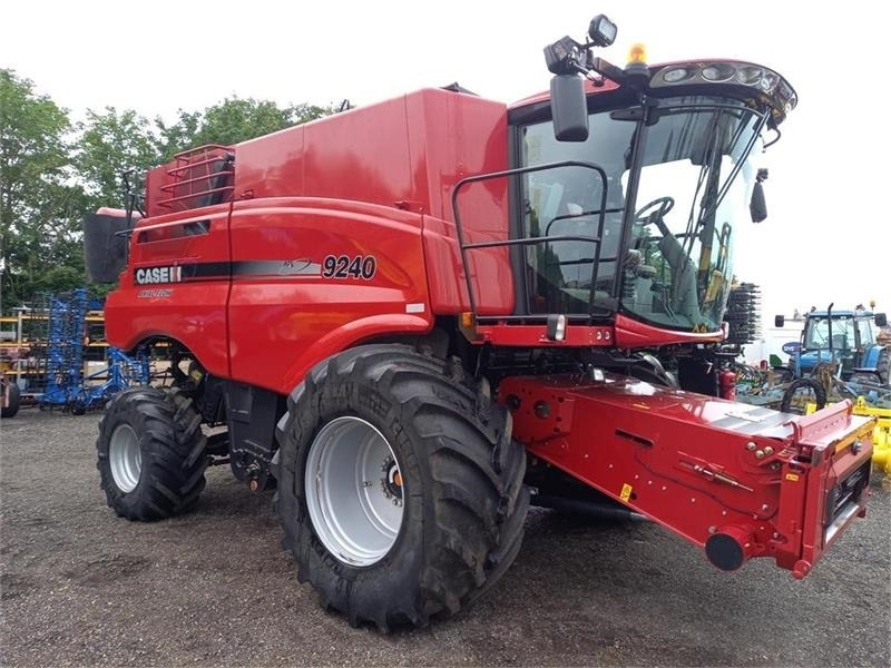 Case IH Axial Flow 9240 - Kombajn harvester: slika 2 Case IH Axial Flow 9240 - Kombajn harvester: slika 2