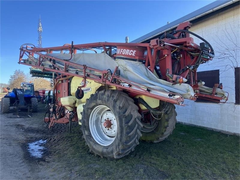 Hardi COMMANDER 4200 TWIN 28 m - Vlečna škropilnica: slika 2 Hardi COMMANDER 4200 TWIN 28 m - Vlečna škropilnica: slika 2