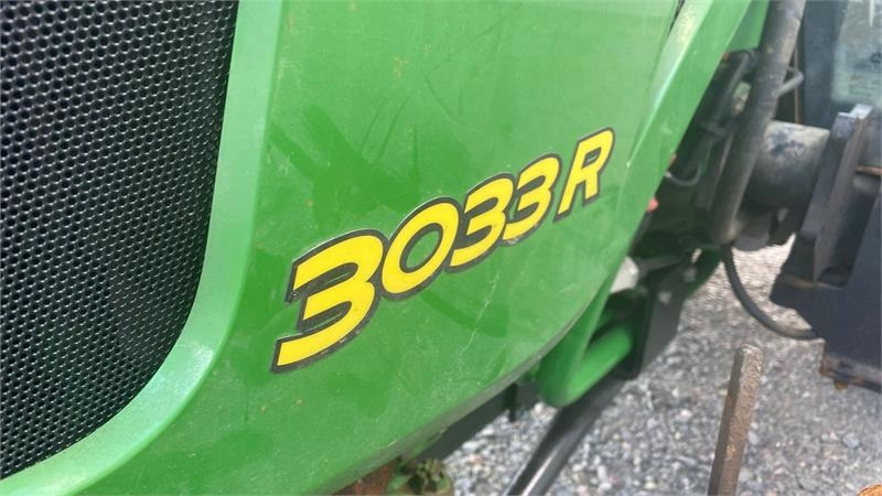 John Deere 3033 R - Mestni traktor: slika 4 John Deere 3033 R - Mestni traktor: slika 4