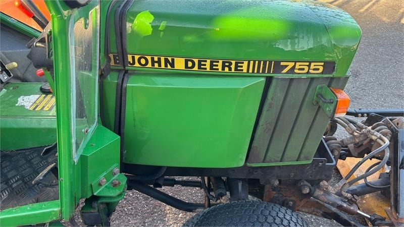 John Deere 755 Kompakt traktor - Mestni traktor: slika 2 John Deere 755 Kompakt traktor - Mestni traktor: slika 2