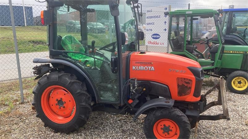 Kubota STW37 Kun 1145 timer - Mestni traktor: slika 1 Kubota STW37 Kun 1145 timer - Mestni traktor: slika 1