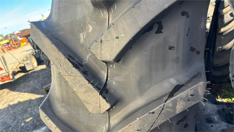 Mitas 420/85R38 & 340/85R28 - Guma za Komunalno/ Posebno vozilo: slika 4 Mitas 420/85R38 & 340/85R28 - Guma za Komunalno/ Posebno vozilo: slika 4