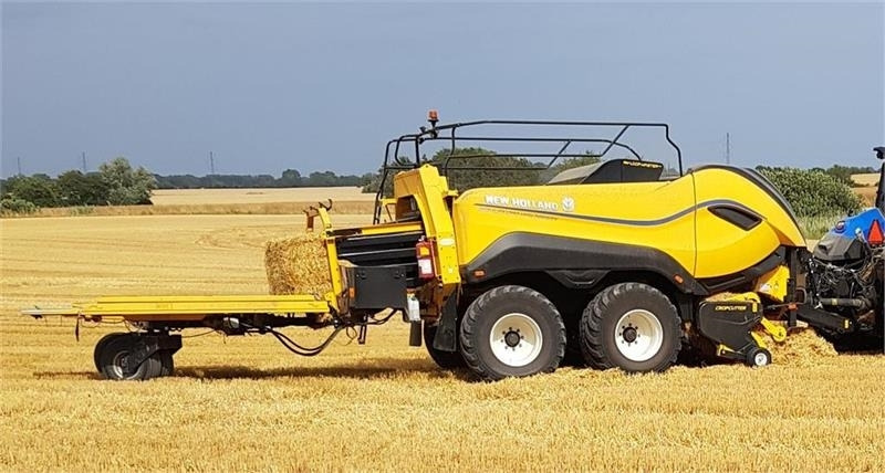 New Holland BB 1290 RC HD - Balirka za kvadratne bale: slika 1 New Holland BB 1290 RC HD - Balirka za kvadratne bale: slika 1