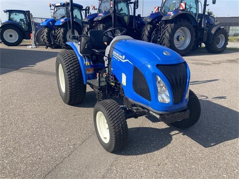 New Holland BOOMER 35 HST - Mestni traktor: slika 2 New Holland BOOMER 35 HST - Mestni traktor: slika 2