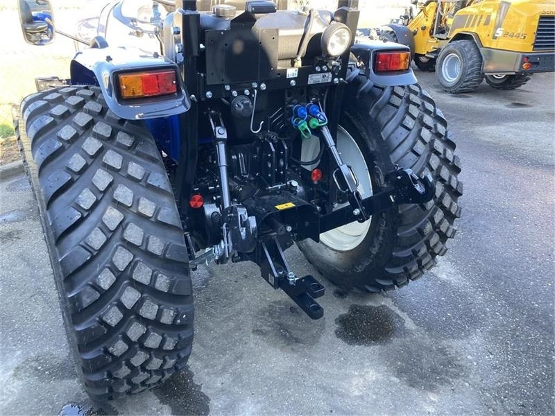 New Holland Boomer 55 Stage V - Rops - Mestni traktor: slika 4 New Holland Boomer 55 Stage V - Rops - Mestni traktor: slika 4