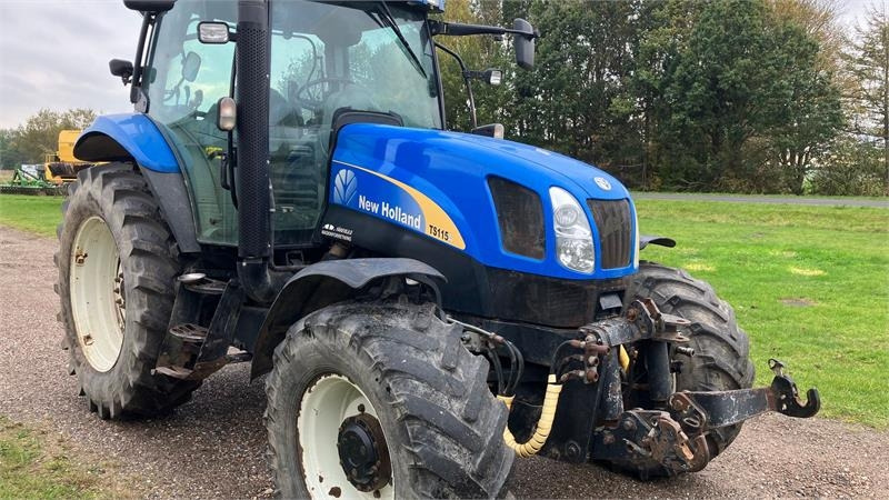 New Holland TS 115 A - Traktor: slika 2 New Holland TS 115 A - Traktor: slika 2