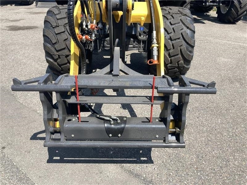 New Holland W80C ZR-HS Long Reach - High Speed - Kolesni nakladalec: slika 4 New Holland W80C ZR-HS Long Reach - High Speed - Kolesni nakladalec: slika 4