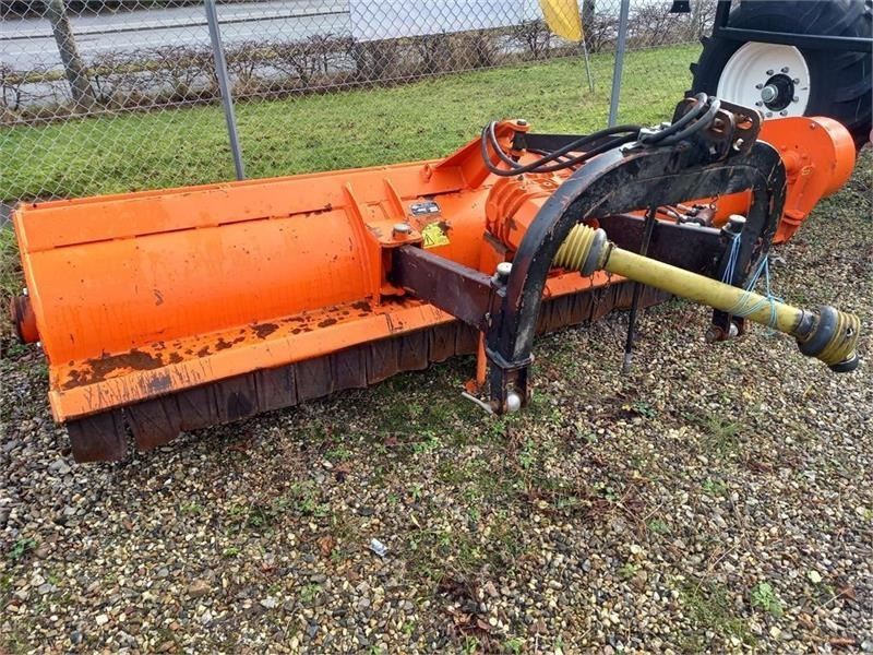 Perfect KT-300 Heavy-Duty. Hy-sideforskydning - Kosilnica: slika 1 Perfect KT-300 Heavy-Duty. Hy-sideforskydning - Kosilnica: slika 1