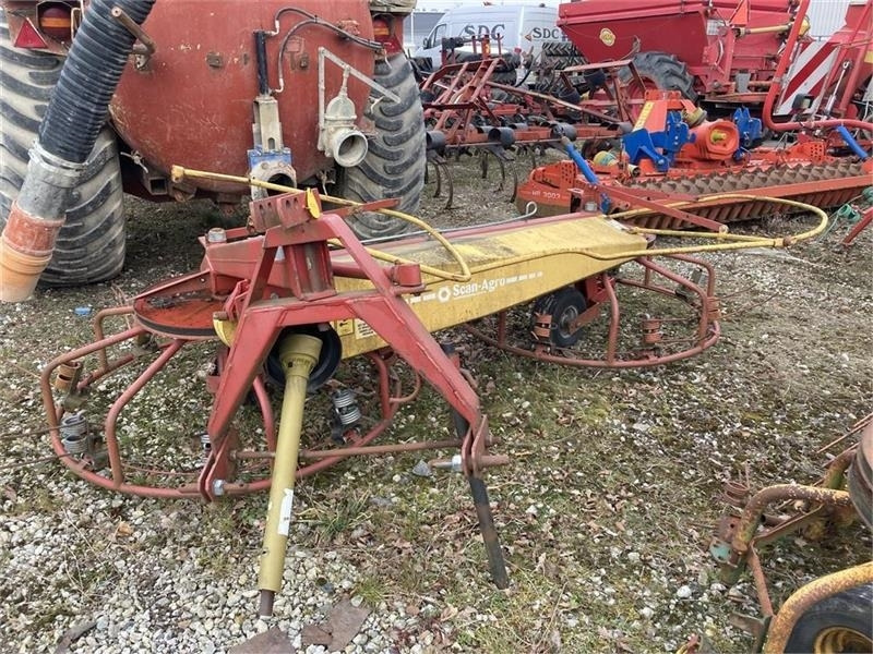 Scan-Rake SR 400 - Obračalnik/ Zgrabljalnik: slika 1 Scan-Rake SR 400 - Obračalnik/ Zgrabljalnik: slika 1