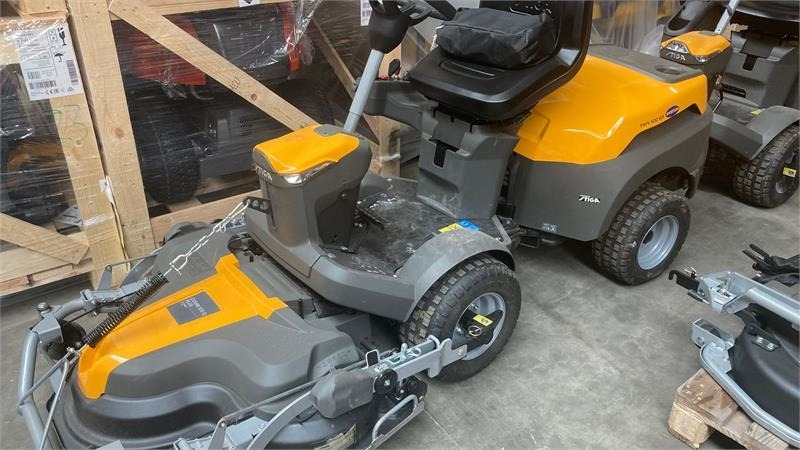 Stiga Park 500WX 4WD inkl. 100 Combi Q plus - Vrtna kosilnica: slika 1 Stiga Park 500WX 4WD inkl. 100 Combi Q plus - Vrtna kosilnica: slika 1