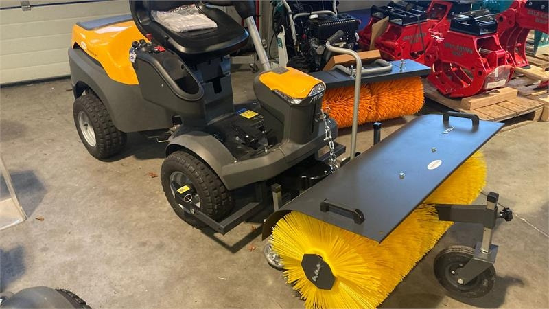 Stiga Park 700 WX 100 cm fejemaskine - Vrtna oprema: slika 1 Stiga Park 700 WX 100 cm fejemaskine - Vrtna oprema: slika 1