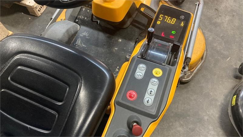 Stiga Park Pro 540IX 4WD 125 Combi Pro el. - Vrtna kosilnica: slika 5 Stiga Park Pro 540IX 4WD 125 Combi Pro el. - Vrtna kosilnica: slika 5