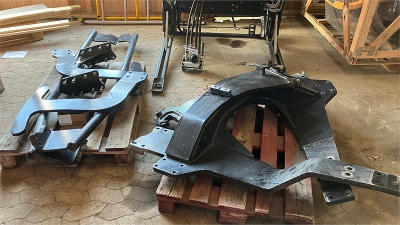 Stoll FZ 60,1 3 ventil og dæmpning Med beslag for NH T7. - Sprednji nakladalnik za traktor: slika 3 Stoll FZ 60,1 3 ventil og dæmpning Med beslag for NH T7. - Sprednji nakladalnik za traktor: slika 3