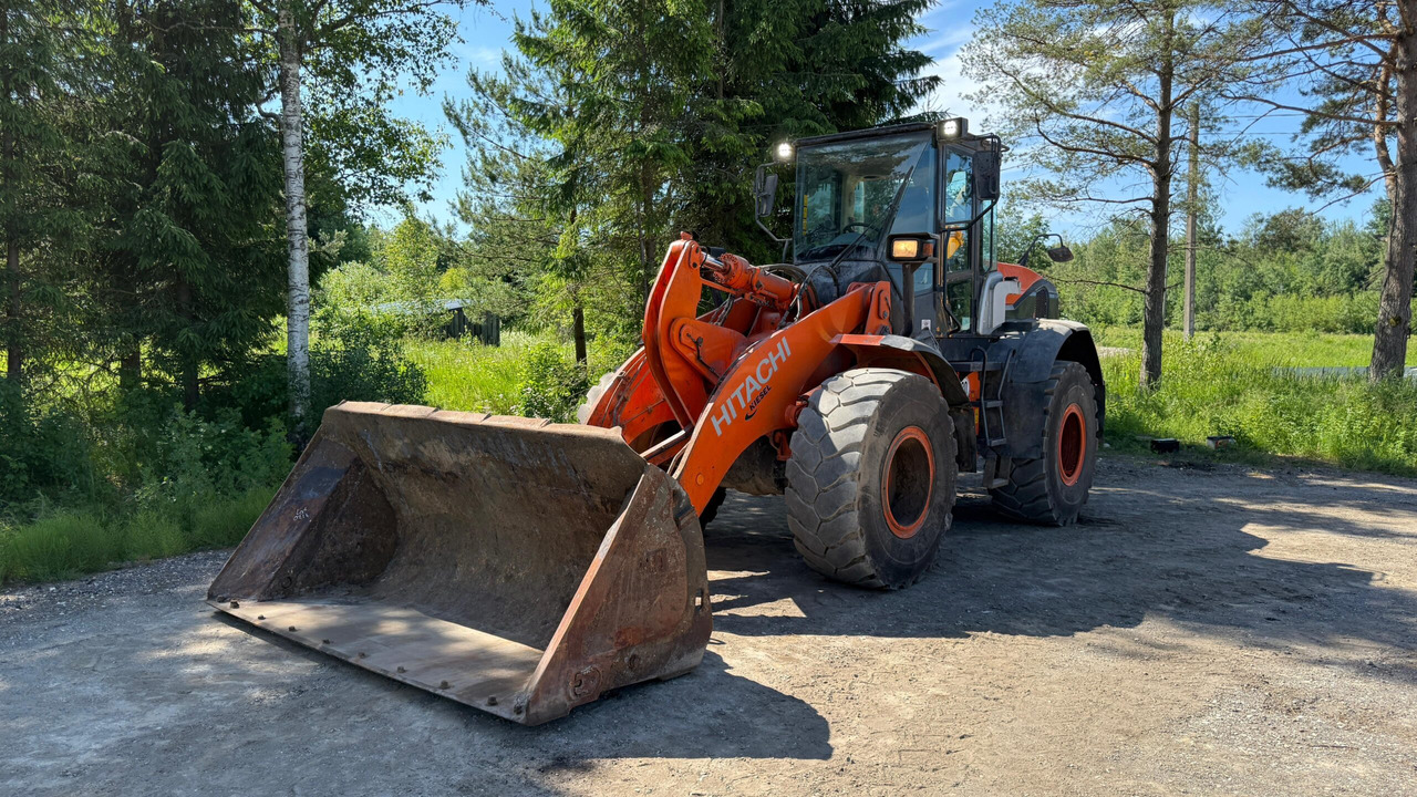 Hitachi ZW140 - Kolesni nakladalec: slika 1 Hitachi ZW140 - Kolesni nakladalec: slika 1