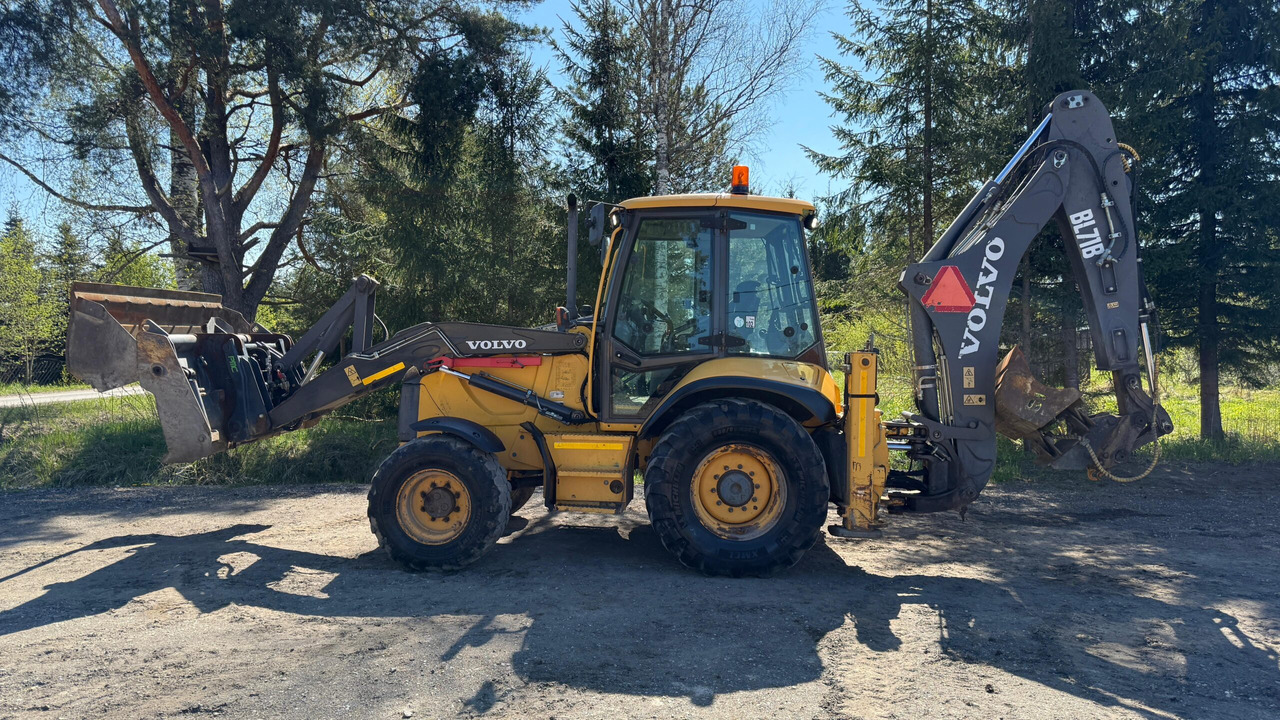 Volvo BL71B - Bager nakladalec: slika 4 Volvo BL71B - Bager nakladalec: slika 4