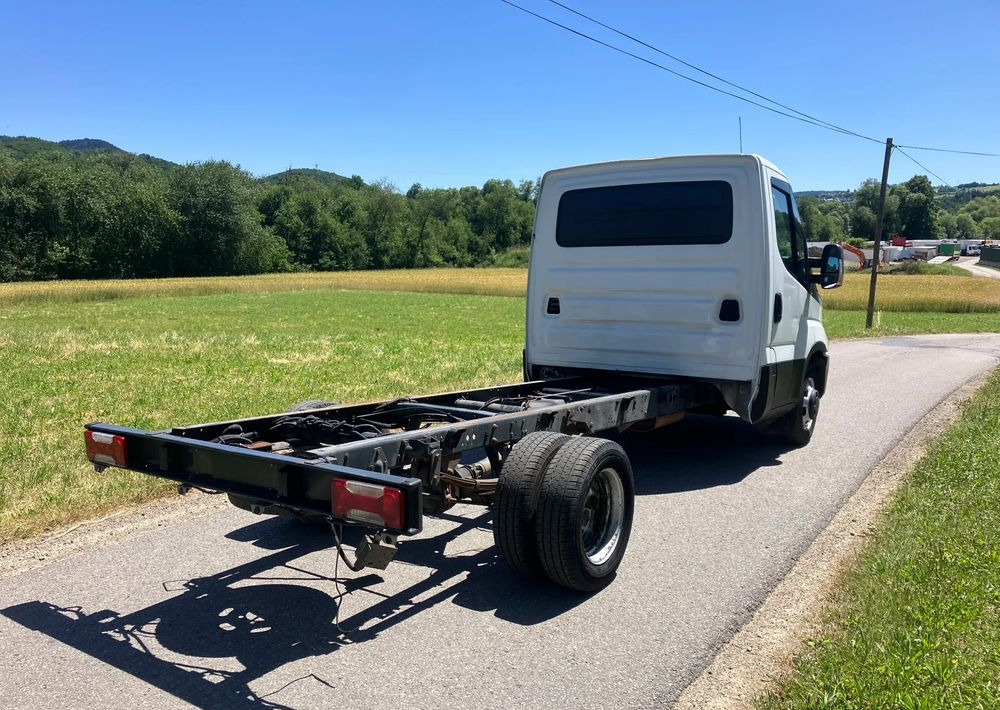 Iveco DAILY 35C13 ramo do zabudowy kiper wywrotka - Tovornjak-šasija: slika 3 Iveco DAILY 35C13 ramo do zabudowy kiper wywrotka - Tovornjak-šasija: slika 3