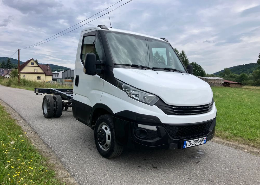 Iveco DAILY 35C14 ramo do zabudowy kiper wywrotka - Tovornjak-šasija: slika 2 Iveco DAILY 35C14 ramo do zabudowy kiper wywrotka - Tovornjak-šasija: slika 2