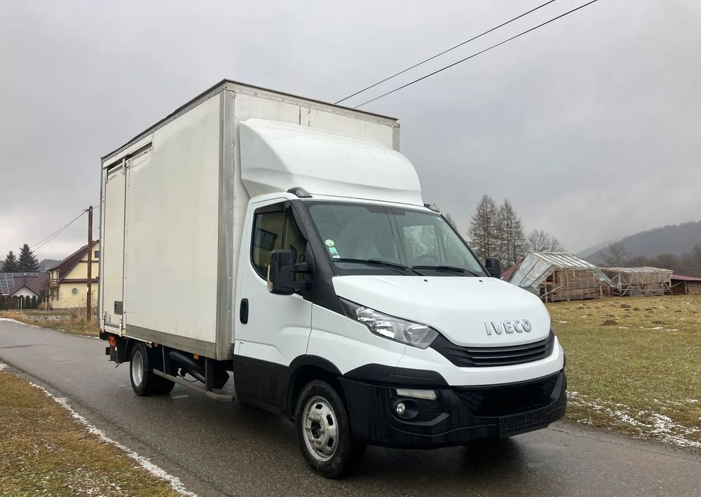 Iveco DAILY 35C16 kontener kurierka winda - Dostavno vozilo z zabojnikom: slika 2 Iveco DAILY 35C16 kontener kurierka winda - Dostavno vozilo z zabojnikom: slika 2