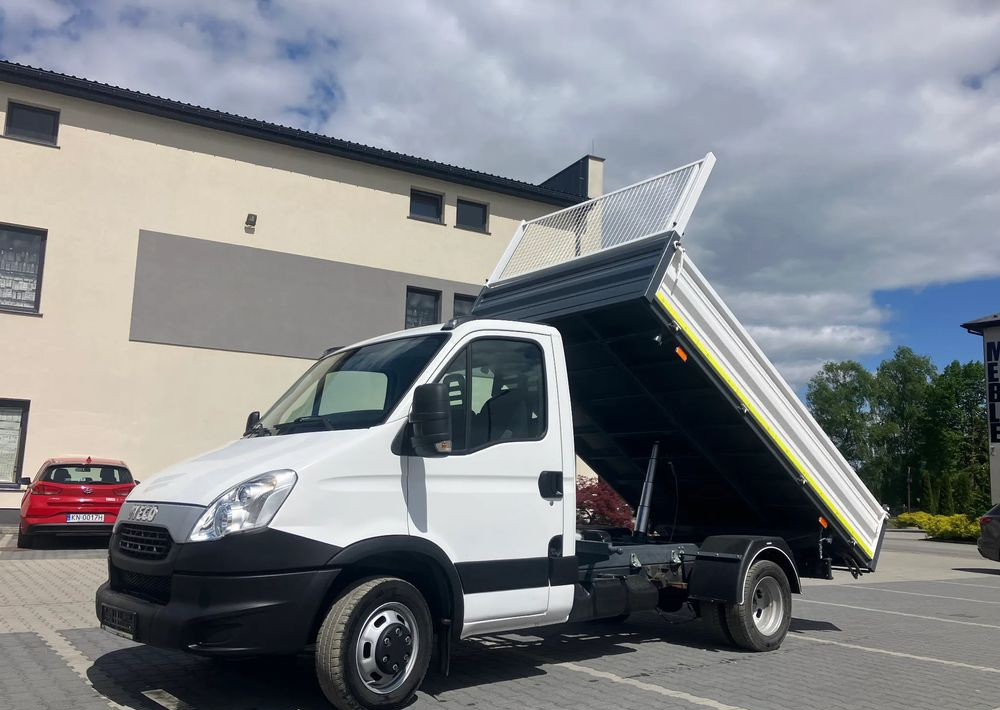 Iveco Iveco daily 35C13 wywrotka solidny kiper - Dostavno vozilo prekucnik: slika 1 Iveco Iveco daily 35C13 wywrotka solidny kiper - Dostavno vozilo prekucnik: slika 1