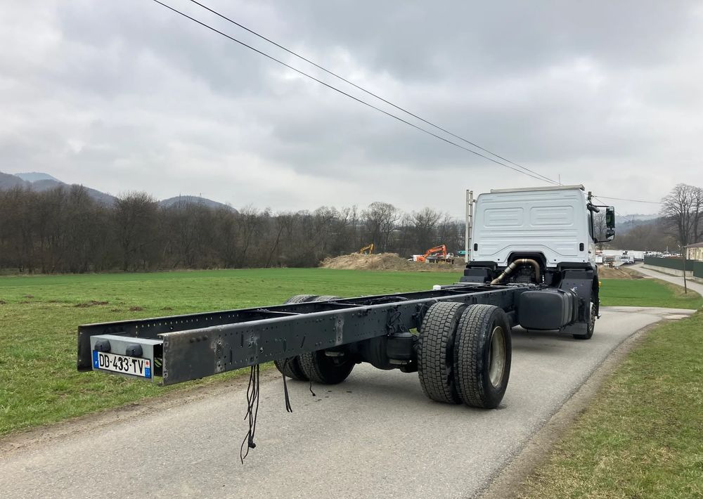 Mercedes-Benz Mercedes Axor 1829 Rama do zabudowy kiper beczka hakowiec laweta - Tovornjak-šasija: slika 4 Mercedes-Benz Mercedes Axor 1829 Rama do zabudowy kiper beczka hakowiec laweta - Tovornjak-šasija: slika 4