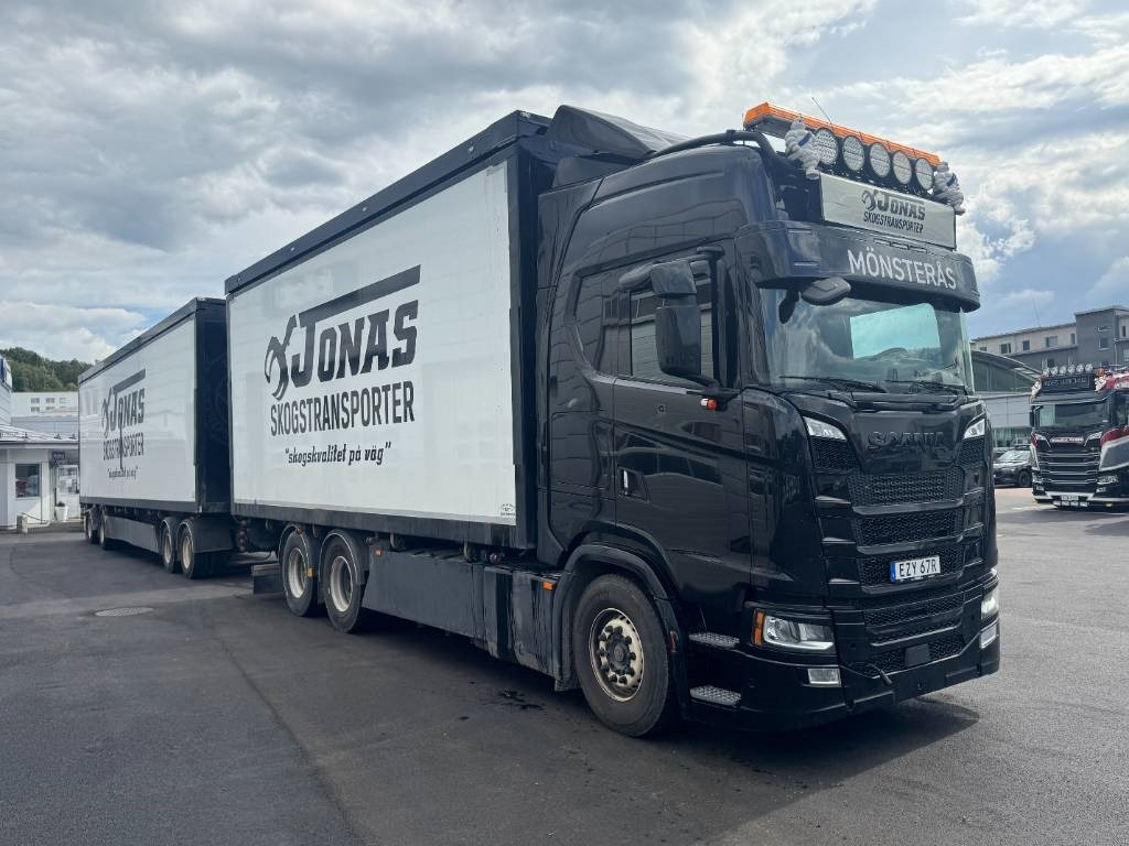 Scania S650 B6x2 Komplett flisekipage - Tovornjak prekucnik: slika 2 Scania S650 B6x2 Komplett flisekipage - Tovornjak prekucnik: slika 2