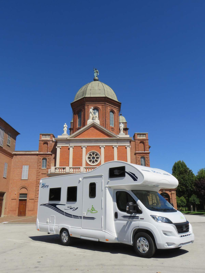 Fiat Ducato RETRACTABLE PLATFORM (300KG CAPACITY) - Alkoven avtodom: slika 4 Fiat Ducato RETRACTABLE PLATFORM (300KG CAPACITY) - Alkoven avtodom: slika 4
