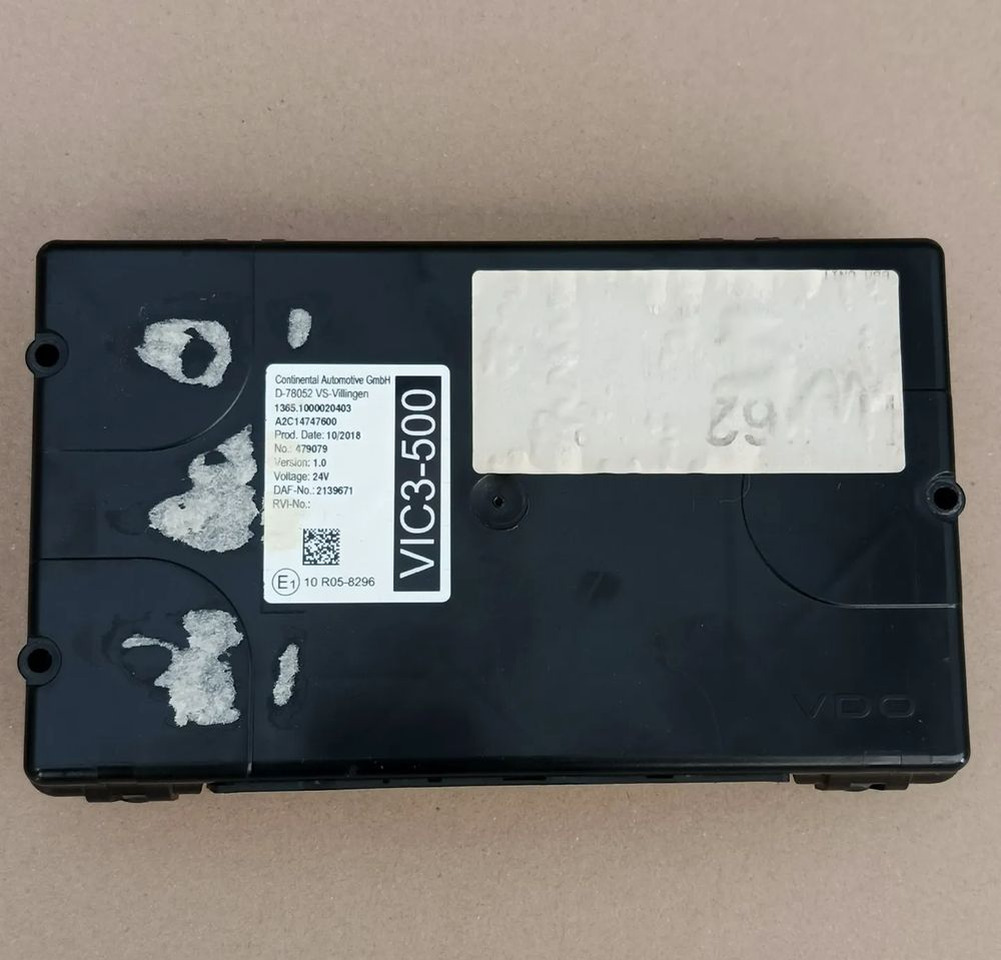 DAF XF 106 EURO 6 MX13 KOMPUTER STEROWNIK MODUŁ VIC3-500 2137691 - ECU za Tovornjak: slika 1 DAF XF 106 EURO 6 MX13 KOMPUTER STEROWNIK MODUŁ VIC3-500 2137691 - ECU za Tovornjak: slika 1